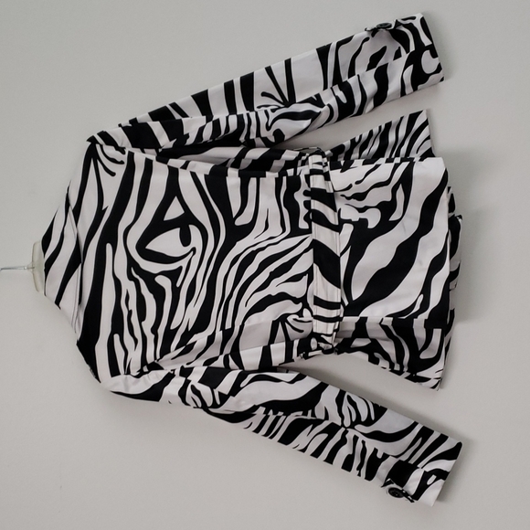 Zebra print trench coat short🦓 - Picture 10 of 11